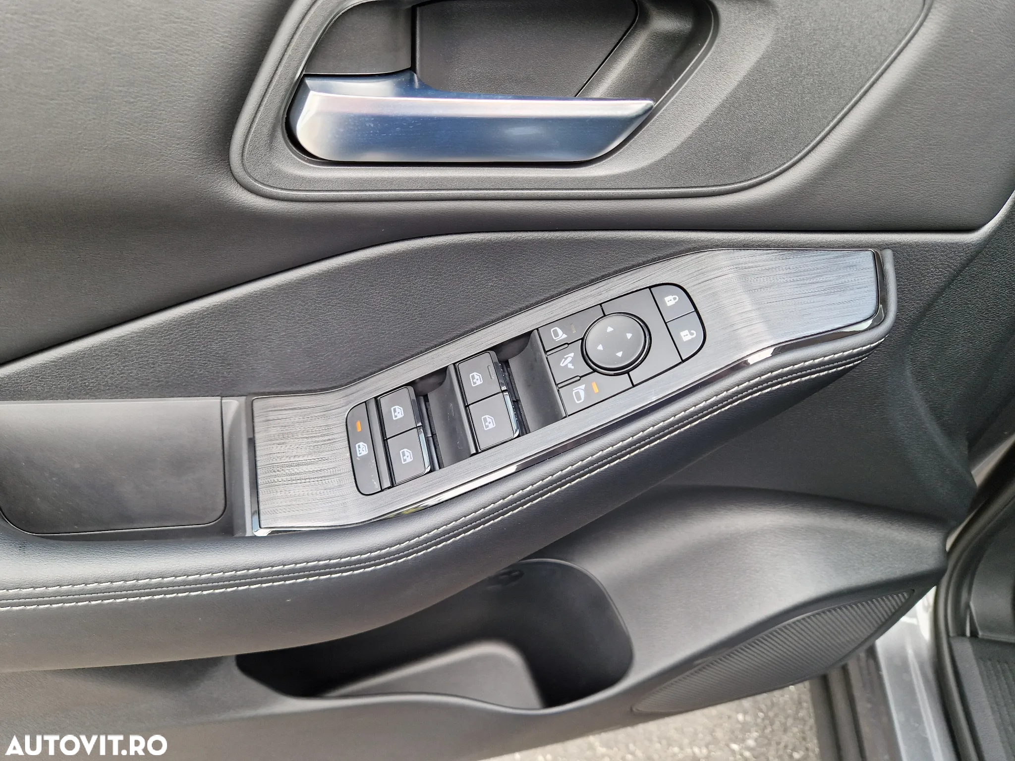 Nissan X-Trail e4ORCE N-Connecta Plus - 12