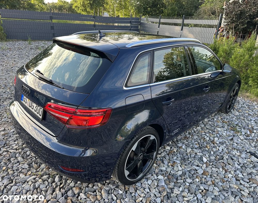 Audi A3 Sportback 2.0 TDI design - 23