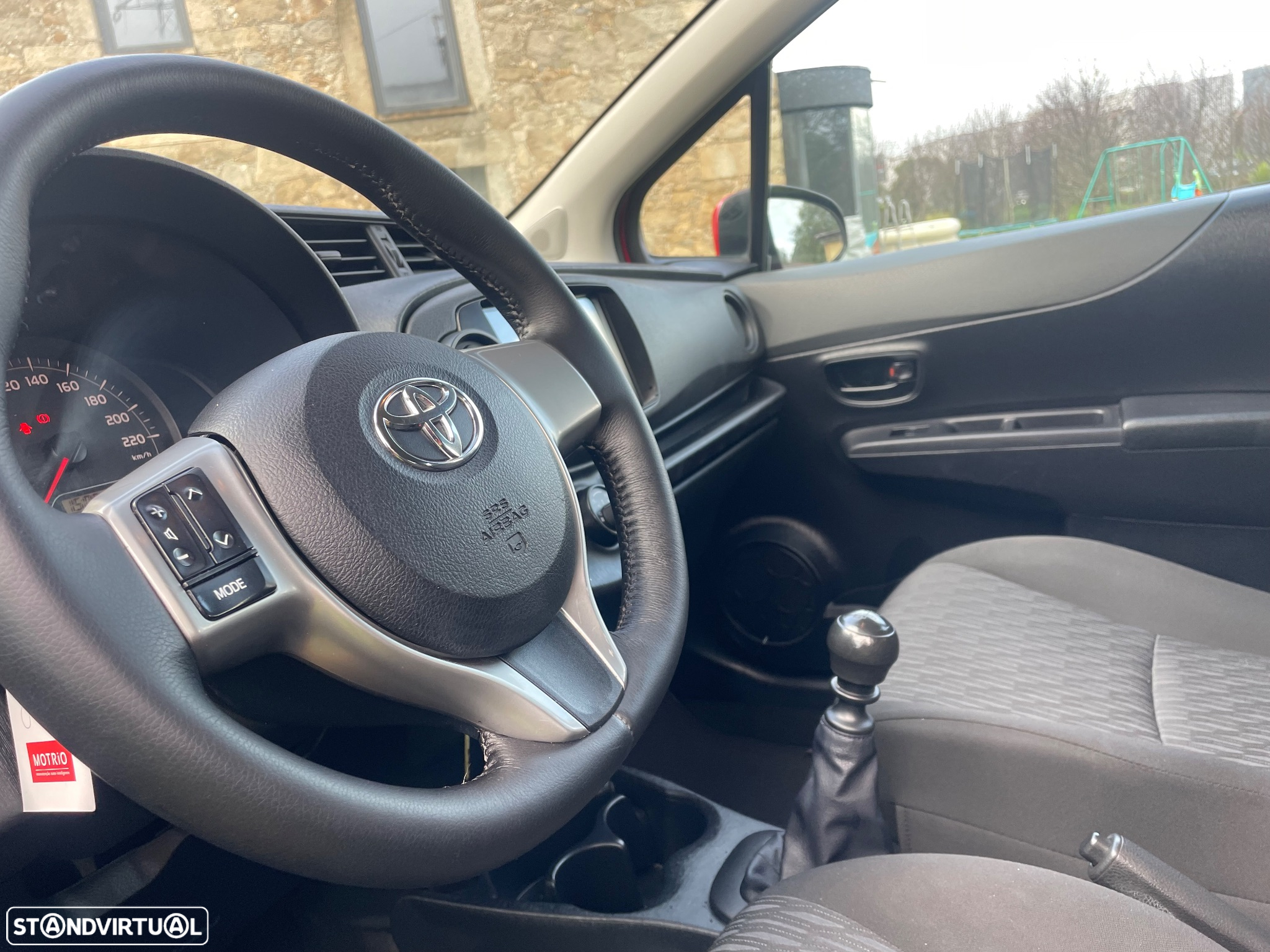 Toyota Yaris 1.4 D-4D ACtive 99g - 10