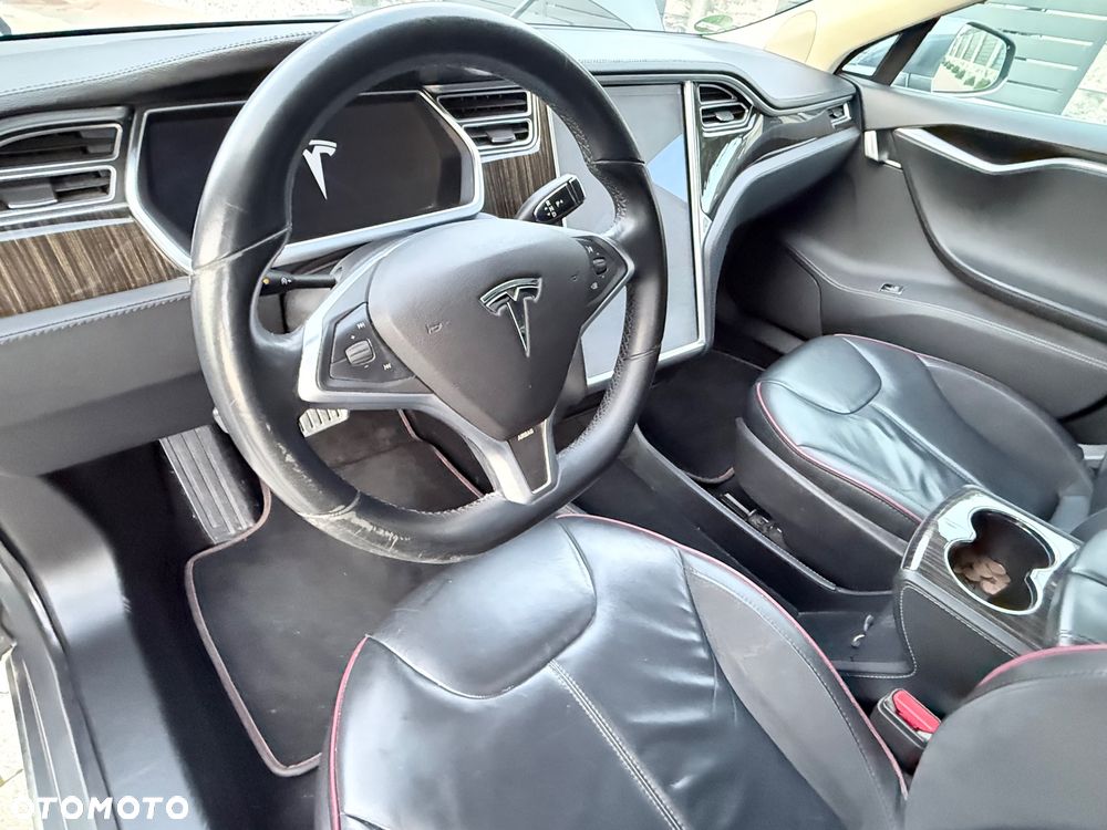 Tesla Model S Performance - 8