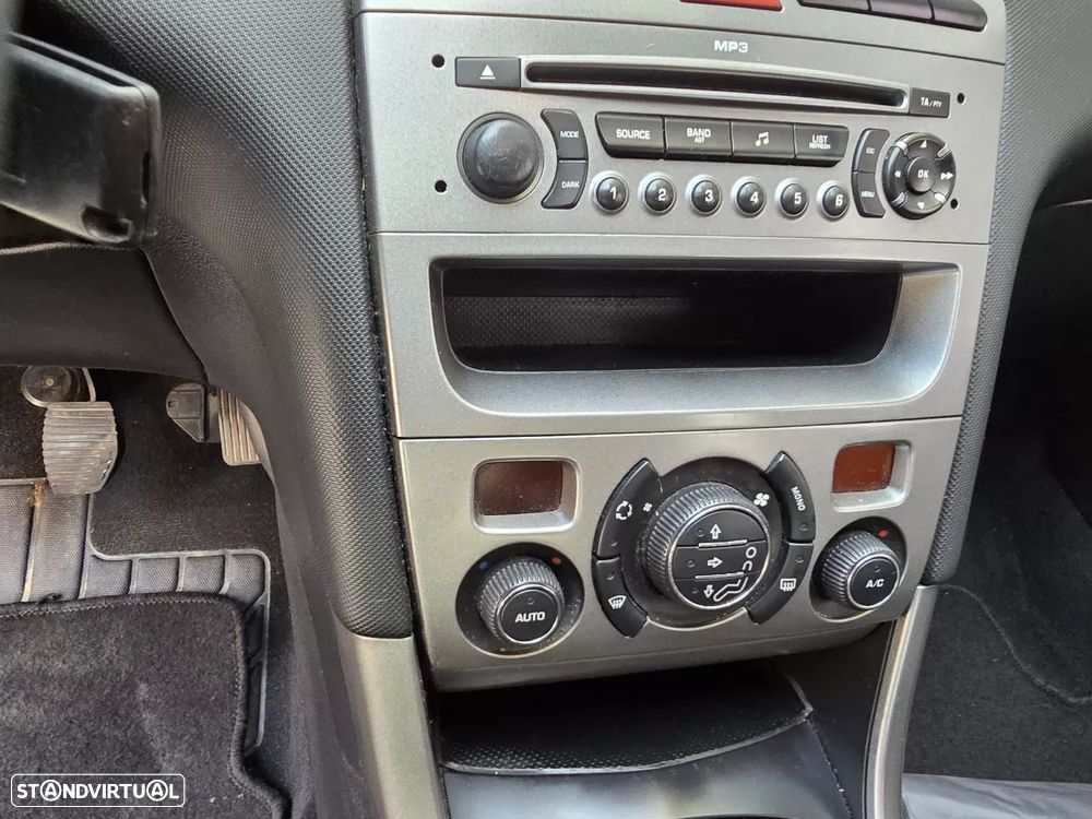 Peugeot 308 1.6 HDi Sport - 17