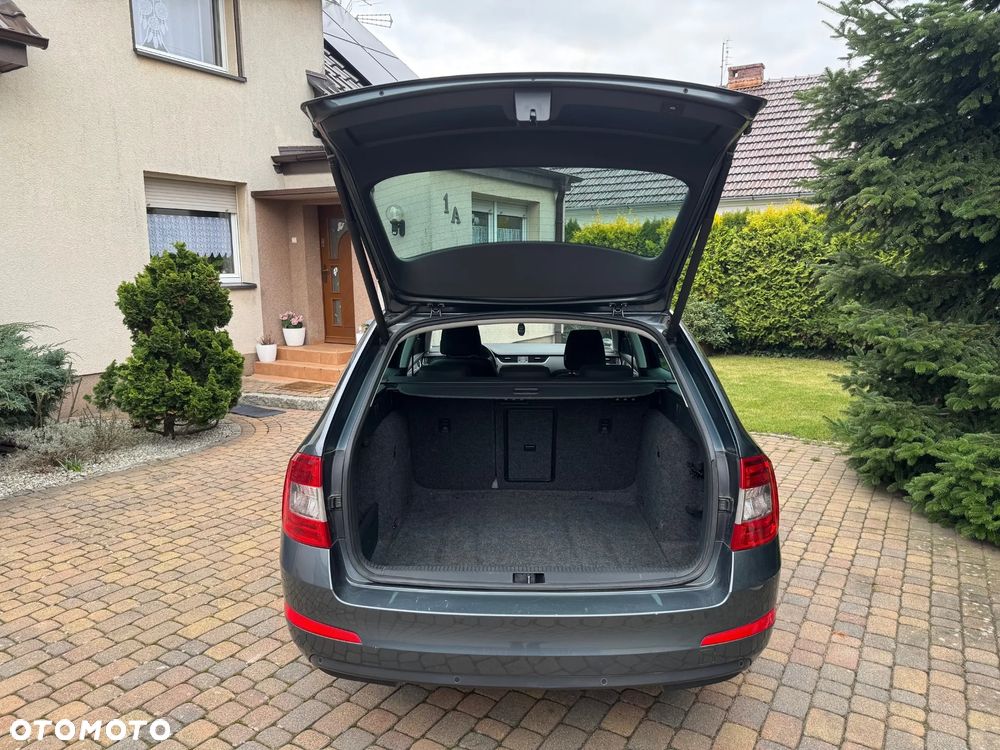 Skoda Octavia 2.0 TDI DSG Ambition - 5