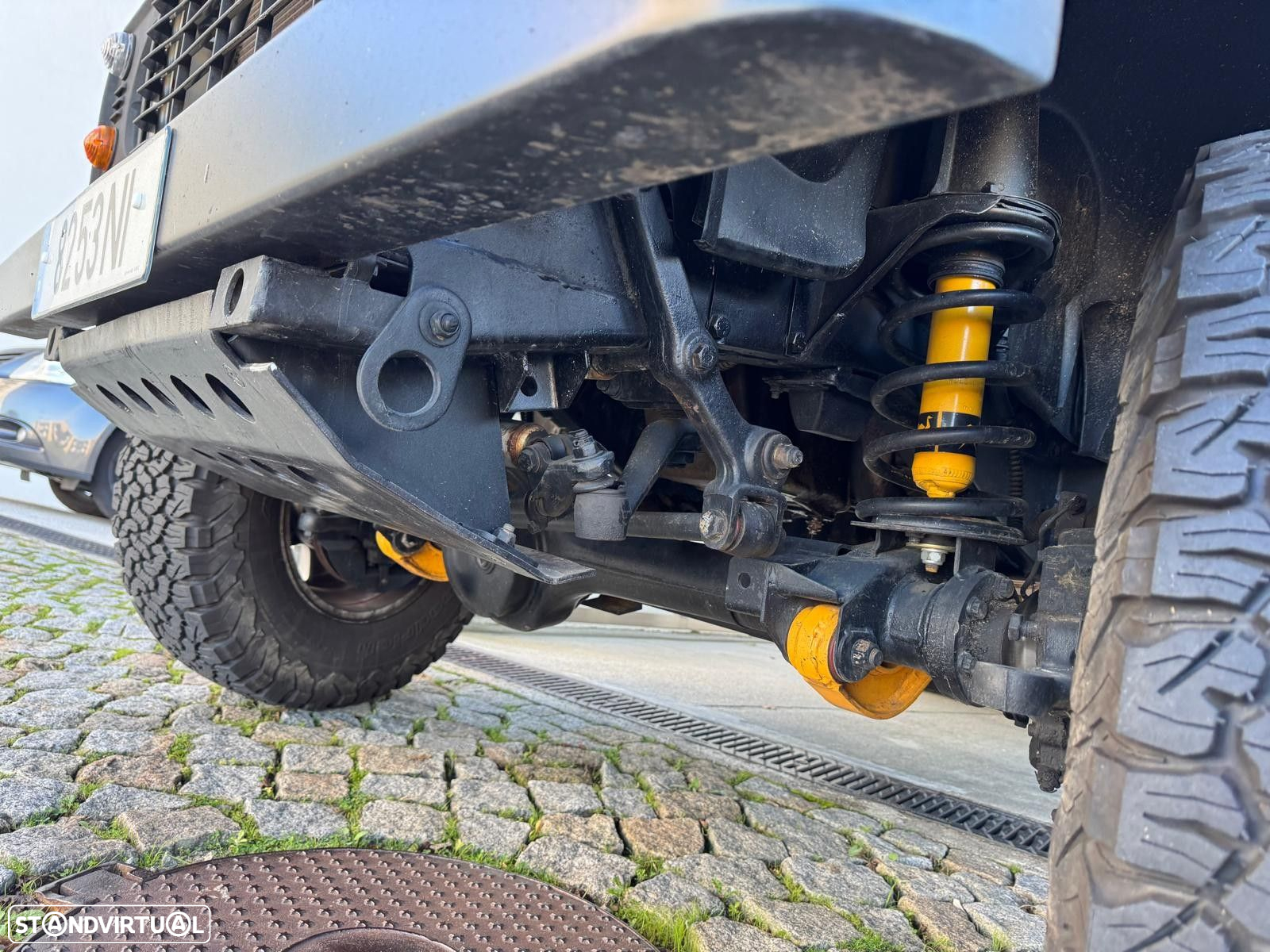 Land Rover Defender 90 2.5 TD5 Metal Top - 18