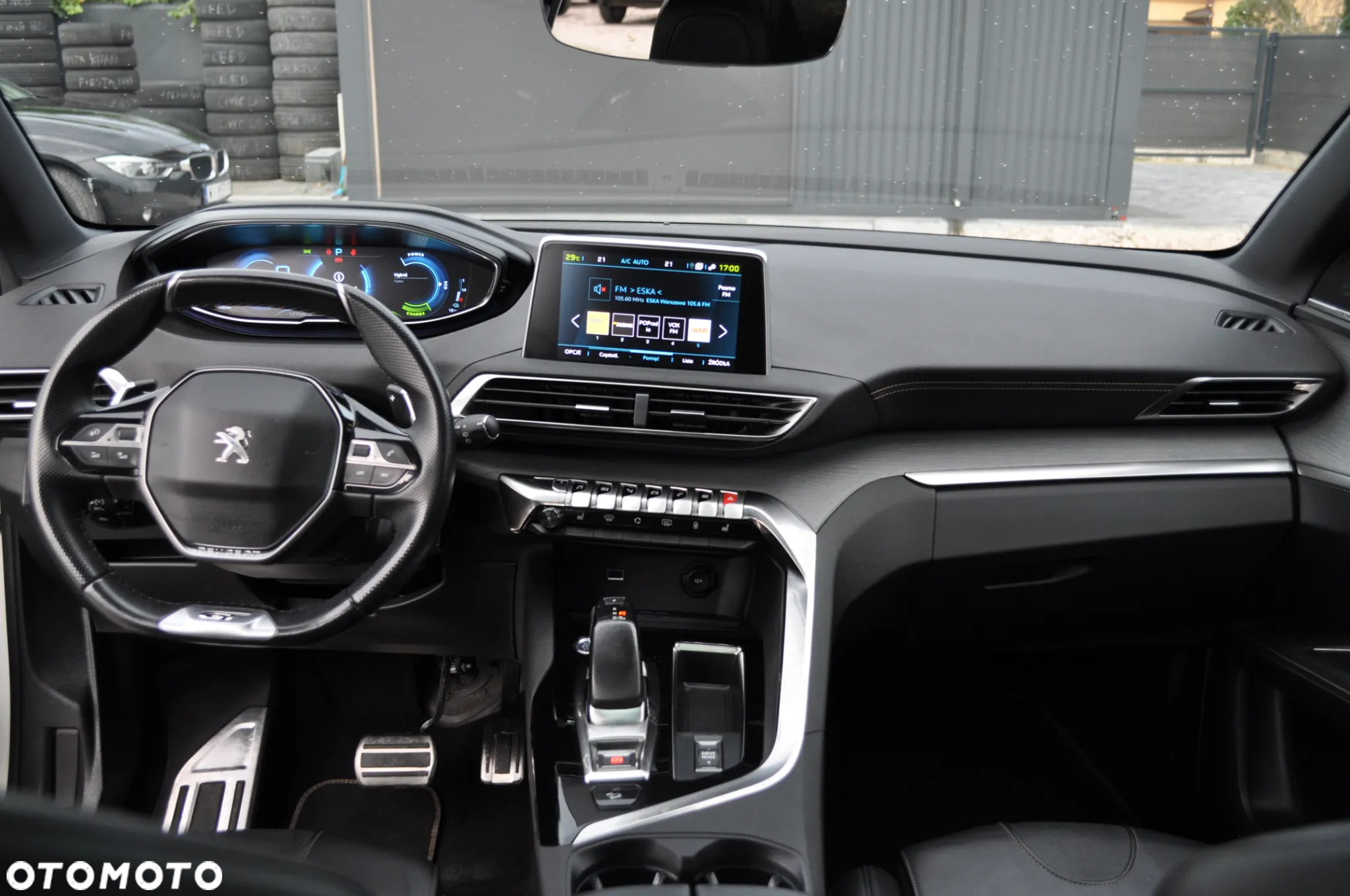 Peugeot 3008 Plug-In Hybrid4 300 e-EAT8 GT - 27
