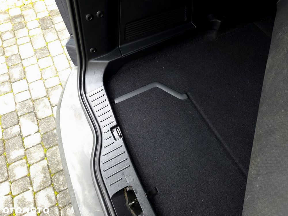 Ford S-Max - 35