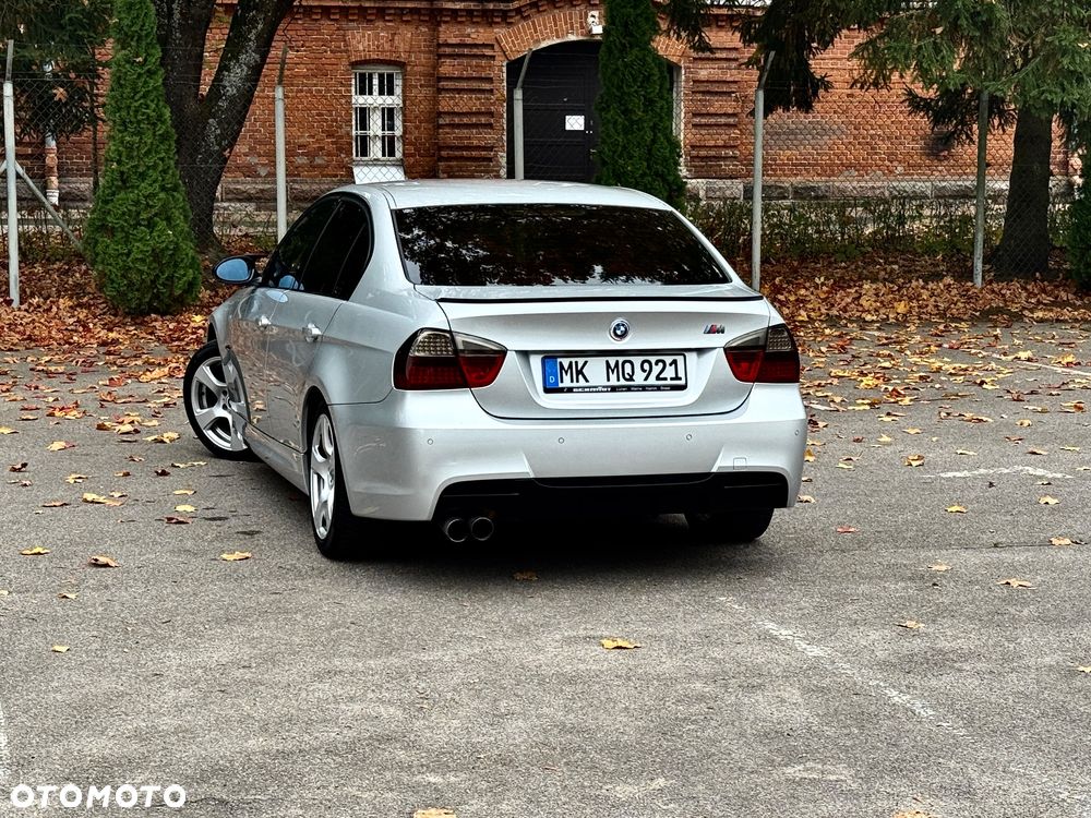 BMW Seria 3 320i - 12
