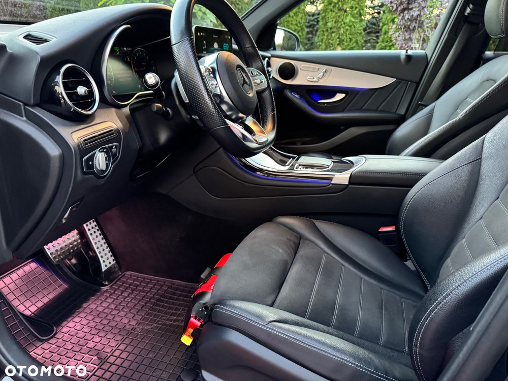 Mercedes-Benz GLC - 29