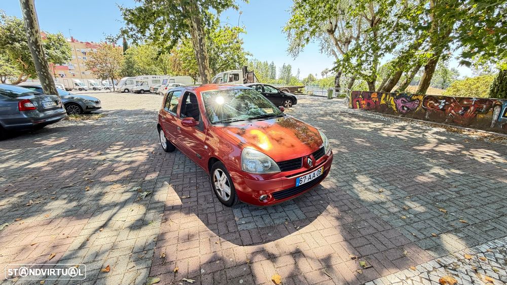 Renault Clio 1.2 16V SE Extreme - 4