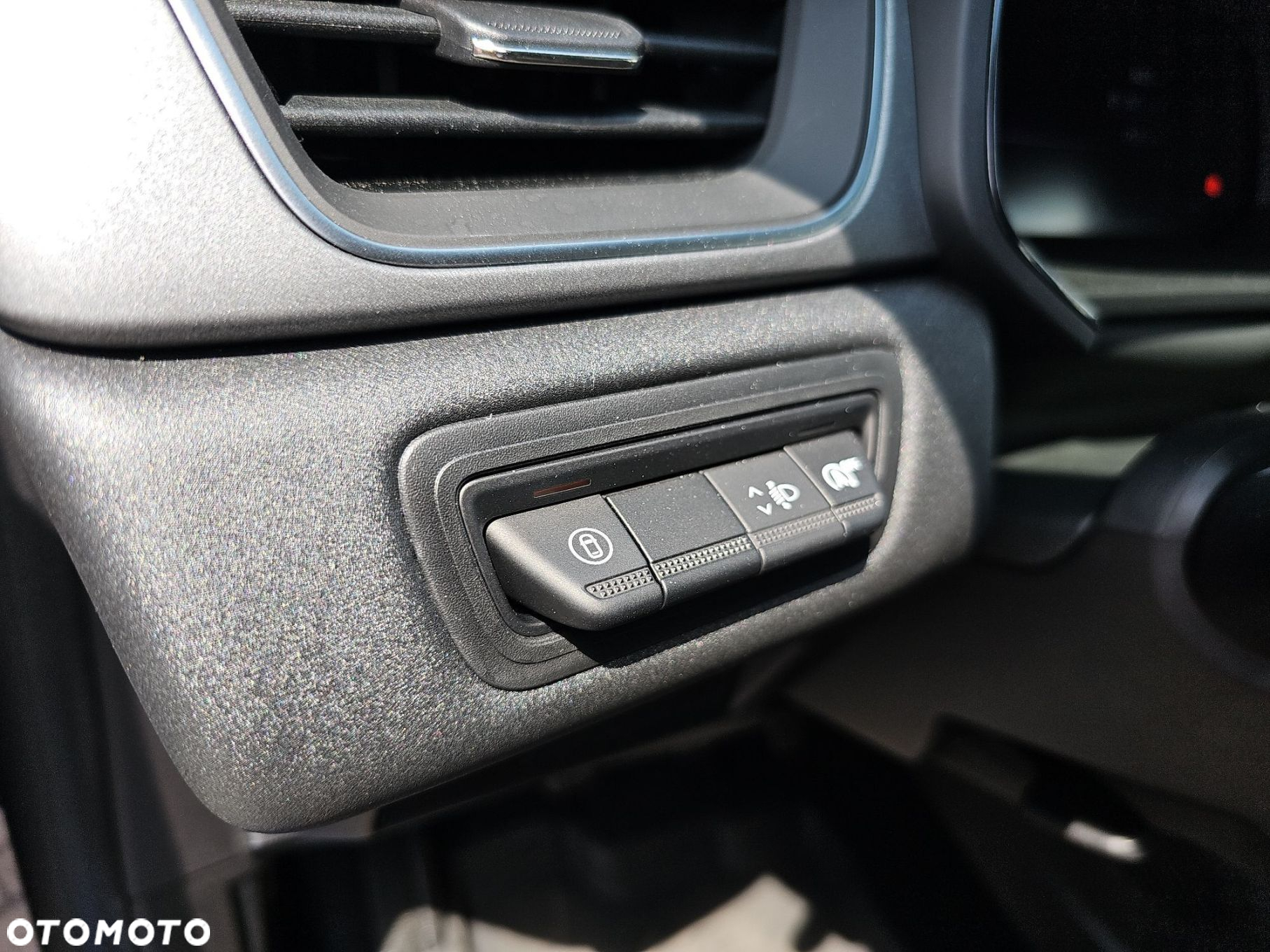 Renault Captur - 19