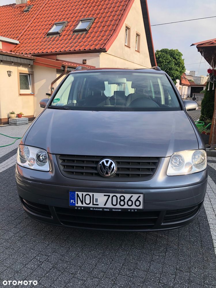 Volkswagen Touran 1.9 TDI DPF Conceptline - 11