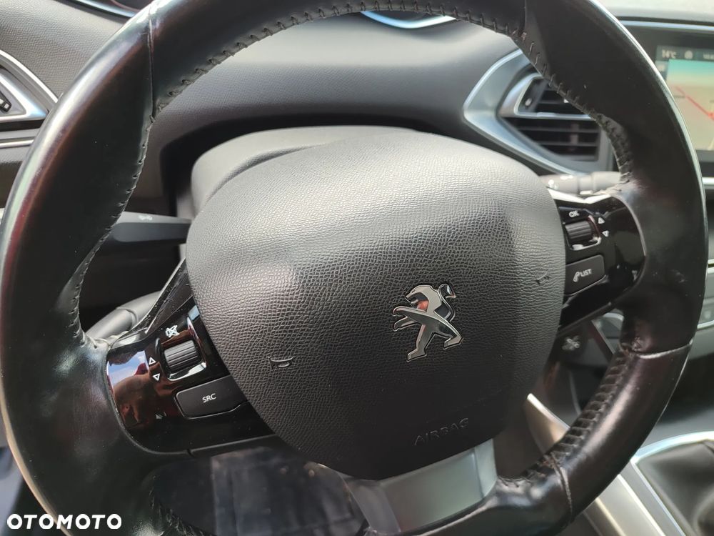 Peugeot 308 SW e-HDi 115 Stop & Start Allure - 13