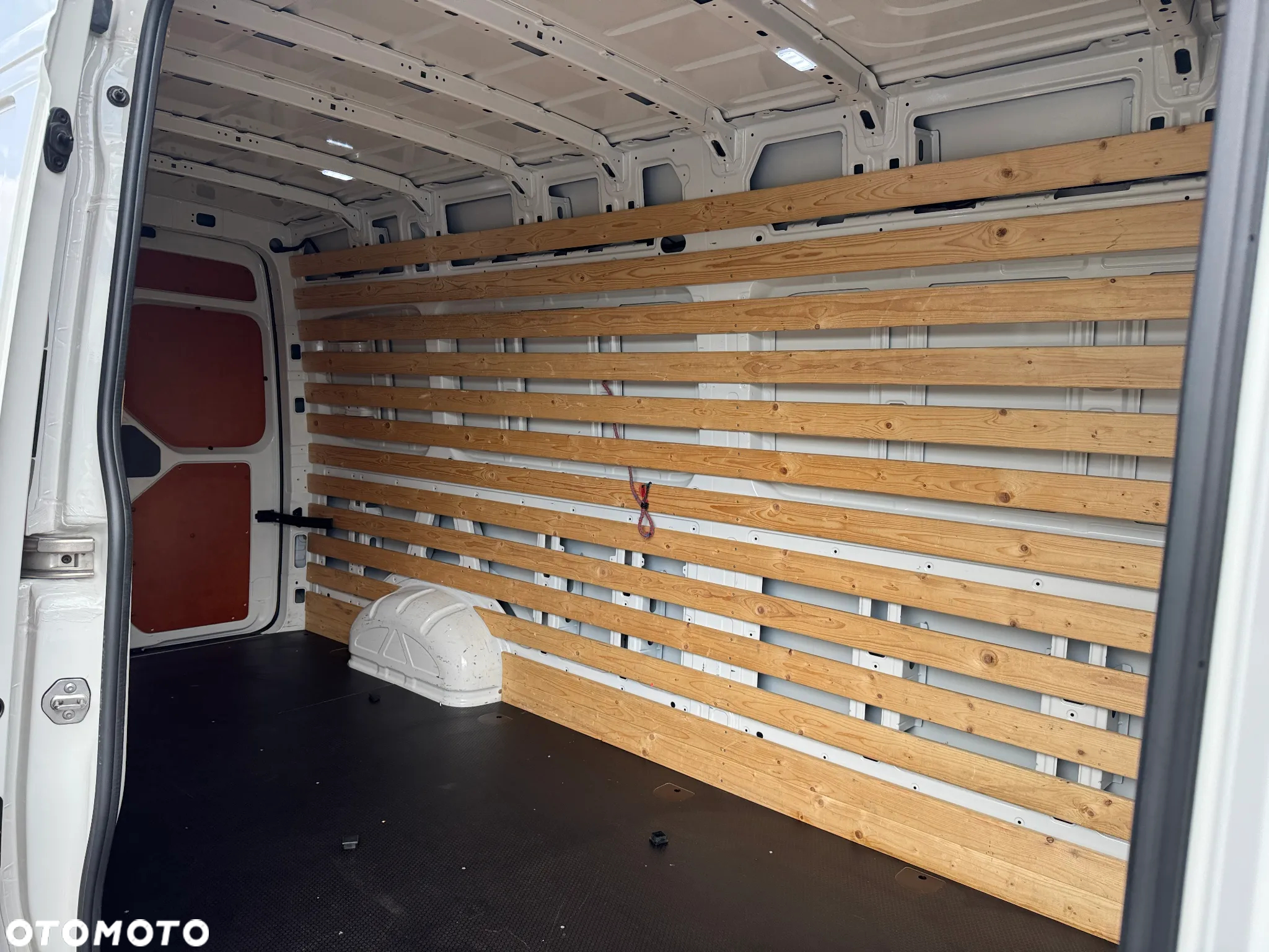 Volkswagen CRAFTER MAX MAXI  L4H2 - 26