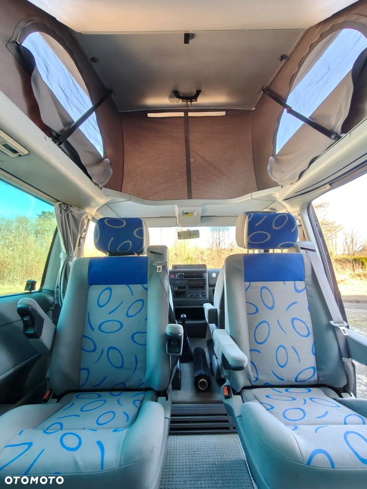 Volkswagen Multivan - 18