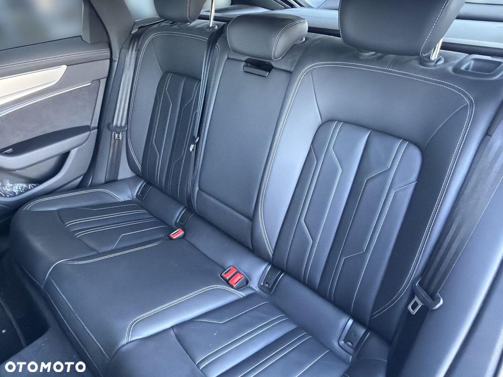 Audi A6 Avant 55 TFSI e PHEV Quattro S Line S tronic - 13