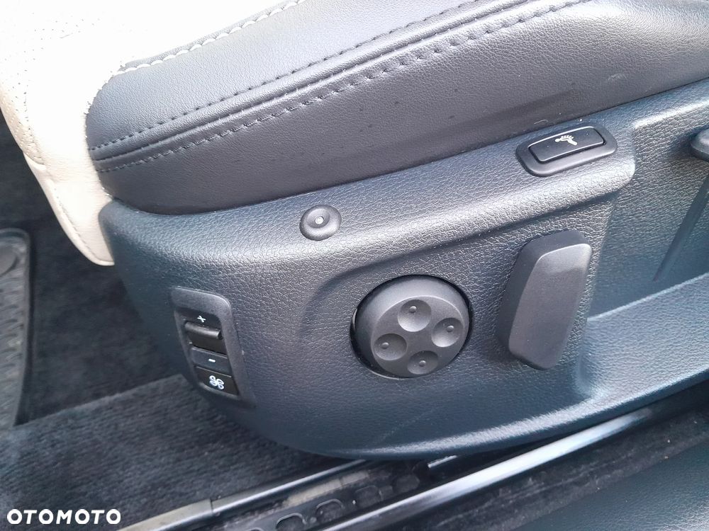 Volkswagen CC 2.0 TDI BlueMotion Technology DSG - 12