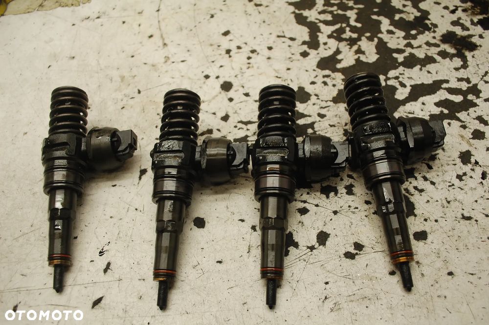 POMPOWTRYSKIWACZ 038130079TX 1.9 TDI BLS SEAT ALTEA TOLEDO III VW GOLF V AUDI SKODA - 1