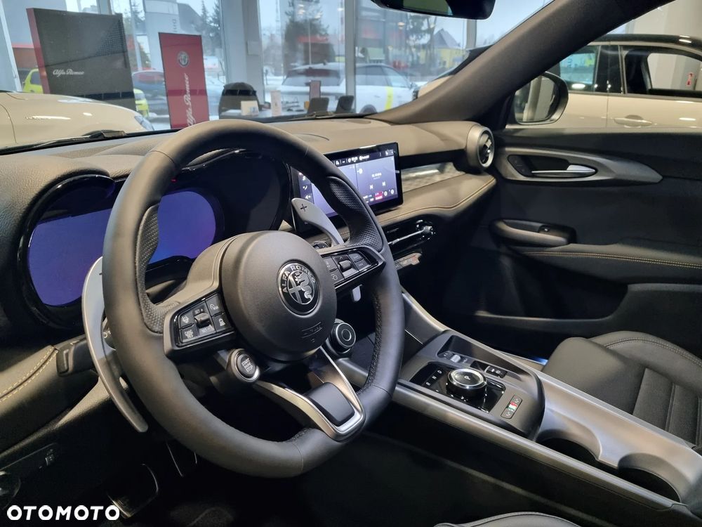Alfa Romeo Tonale 1.5 T4 GSE mHEV Veloce DCT - 11