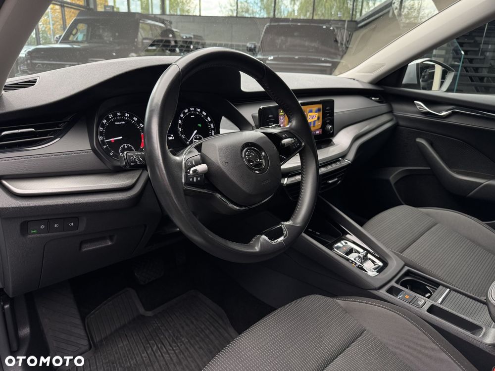 Skoda Octavia 2.0 TDI Ambition DSG - 10