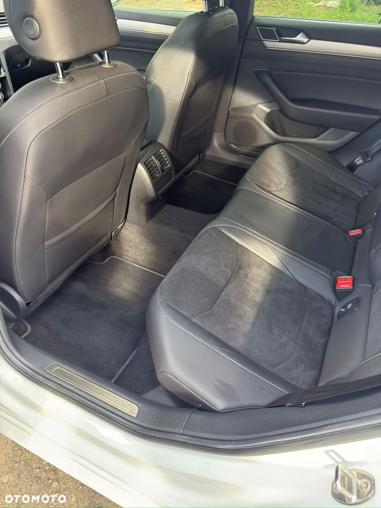 Volkswagen Arteon 2.0 TDI SCR R-Line DSG - 27