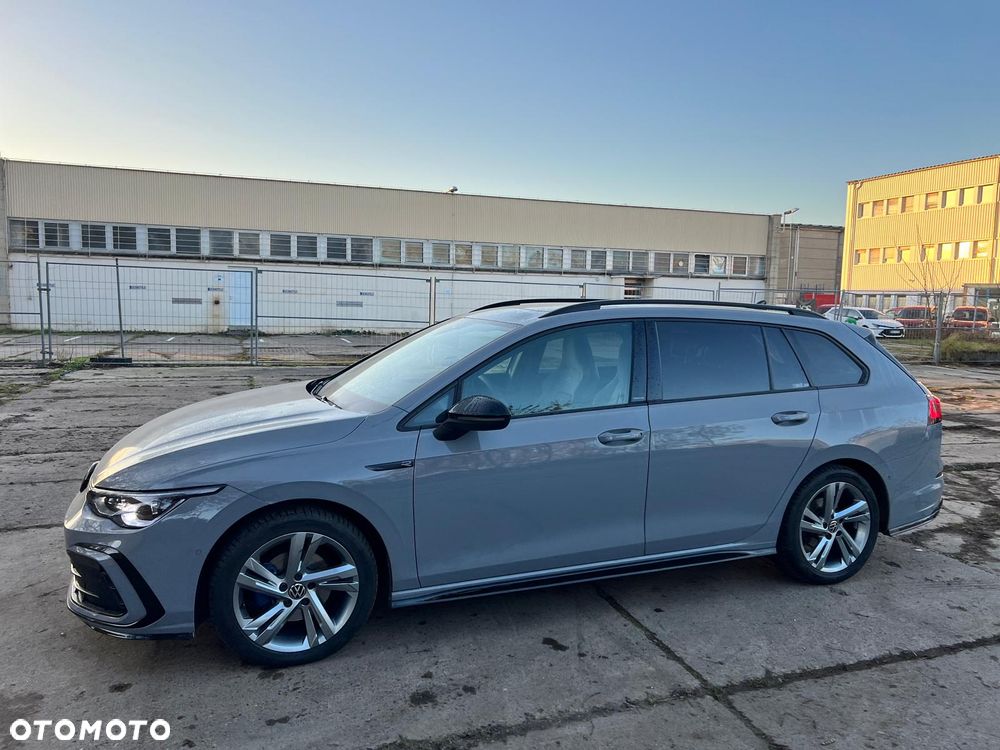 Volkswagen Golf 1.5 eTSI OPF DSG R-Line - 21