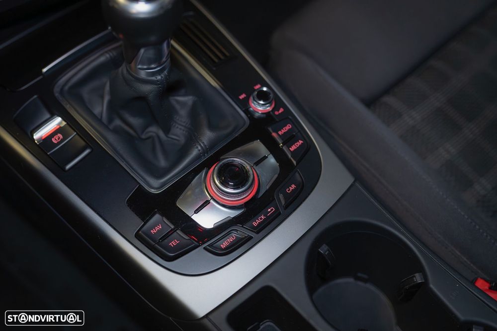 Audi A4 2.0 TDI Advance - 26