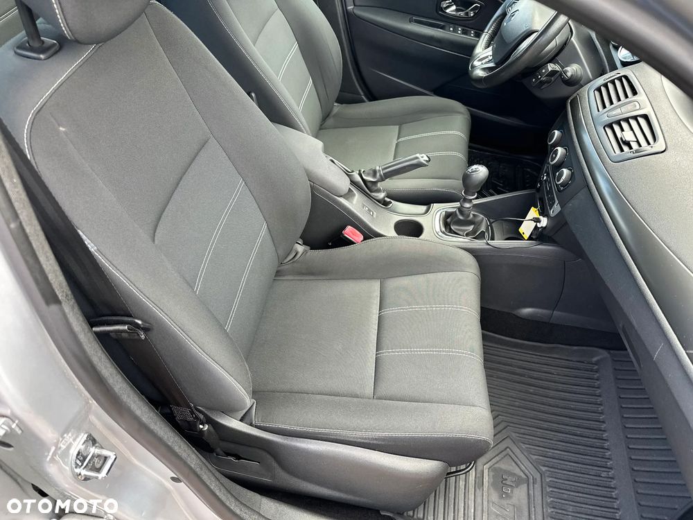 Renault Megane 1.5 dCi Energy Life EU6 - 21