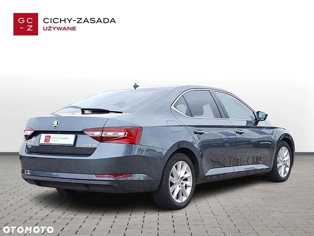 Skoda Superb 2.0 TDI Ambition - 5