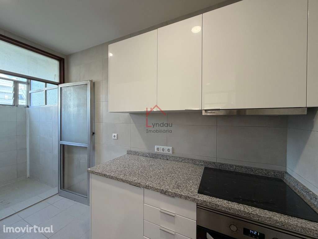 Quarto Novo Bonfim Porto - Grande imagem: 5/11