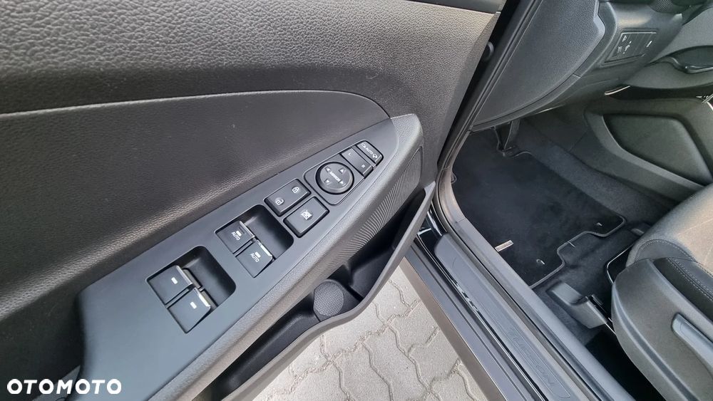Hyundai Tucson blue 1.6 CRDi 2WD DCT Select - 27