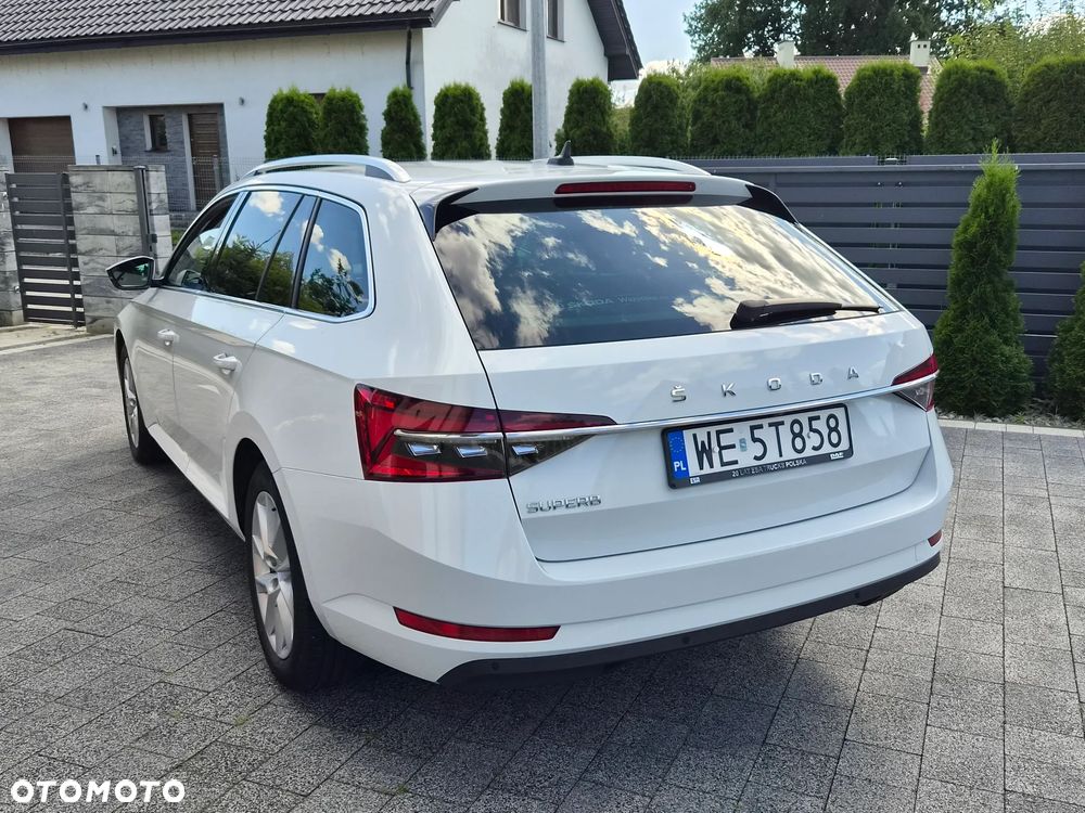 Skoda Superb 2.0 TDI SCR Ambition DSG - 17