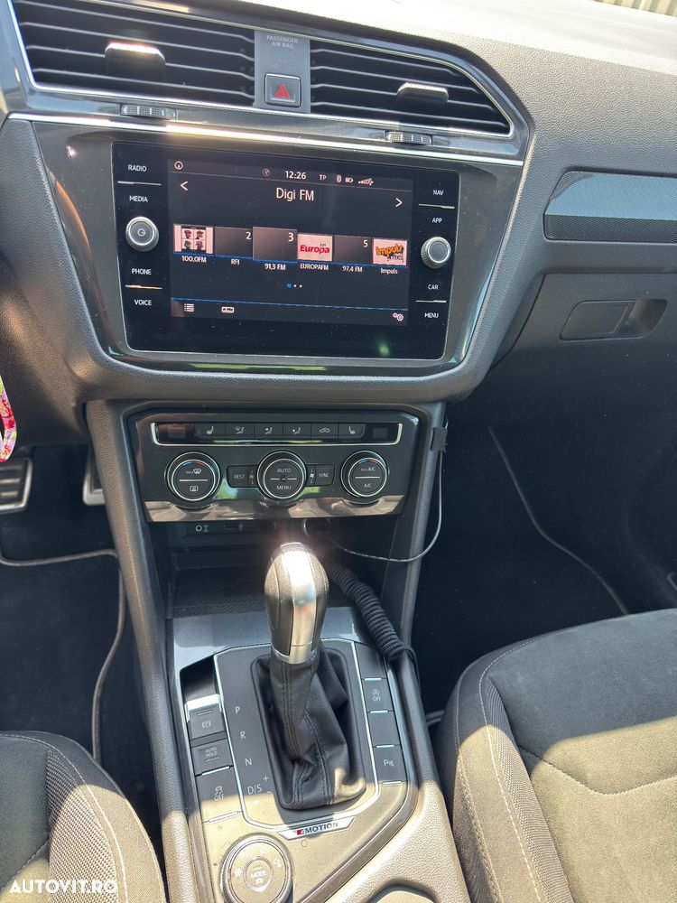 Volkswagen Tiguan 2.0 TDI 4Mot DSG Highline - 9