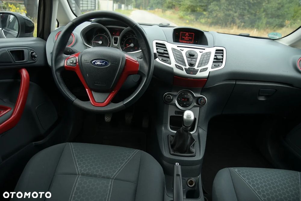 Ford Fiesta 1.6 Platinium X - 16