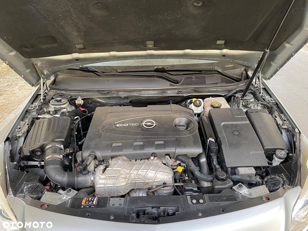 Opel Insignia - 16