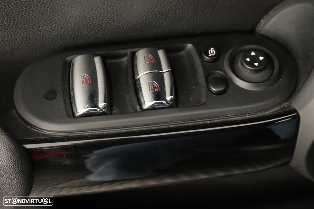 MINI Cabrio - 25