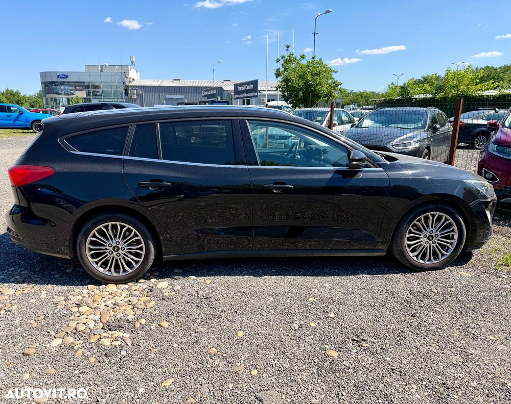 Ford Focus 1.0 EcoBoost MHEV Titanium X - 4