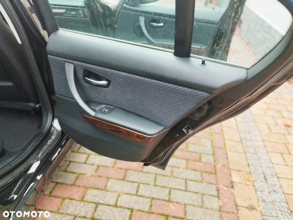 BMW Seria 3 320d - 21