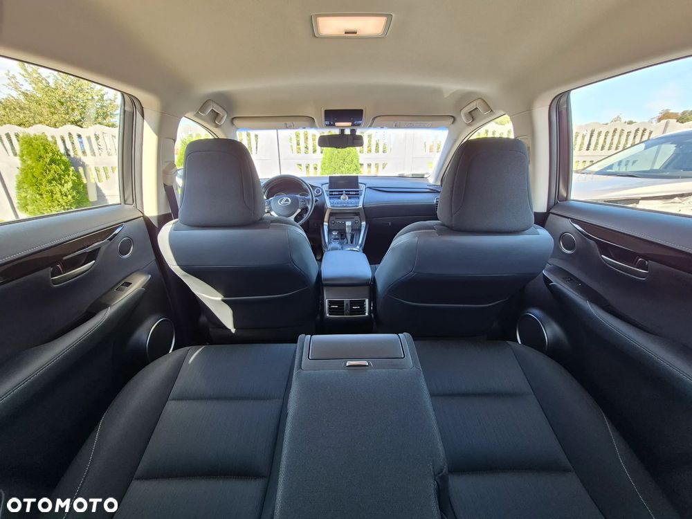 Lexus NX 300h Elite AWD - 18