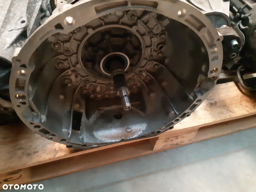 SKRZYNIA BIEGÓW AUTOMATYCZNA MERCEDES W205 2052706201 722995 - 2