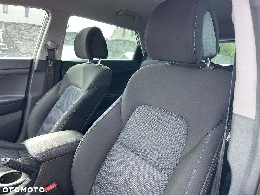 Hyundai Tucson 1.7 CRDI BlueDrive Comfort 2WD DCT - 12