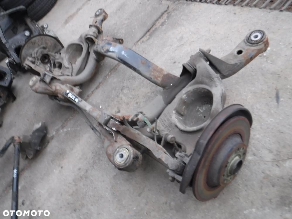 Audi A6 C6 allroad zawieszenie belka wozek zwrotnice tyl - 2