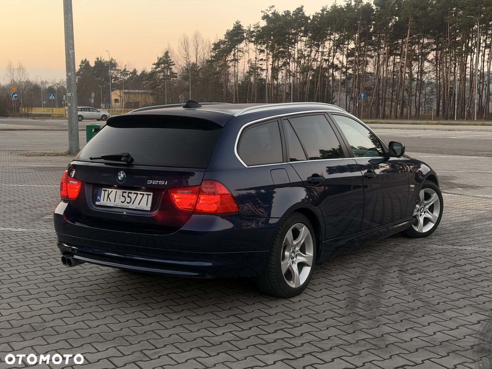BMW Seria 3 325i xDrive Edition Exclusive - 4