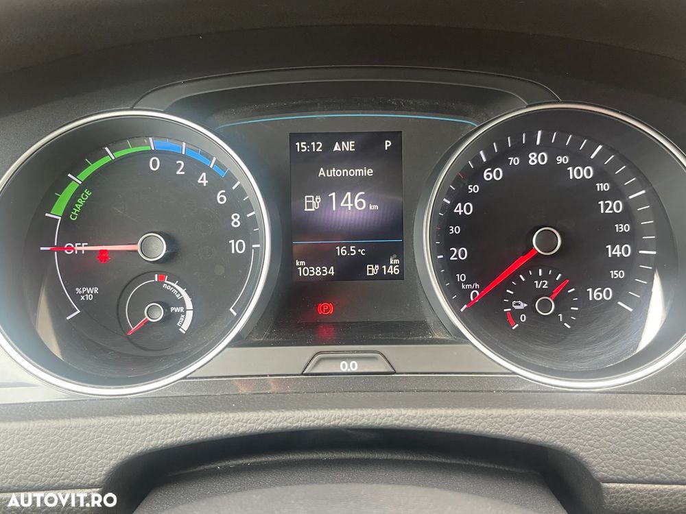 Volkswagen Golf e-Golf - 13