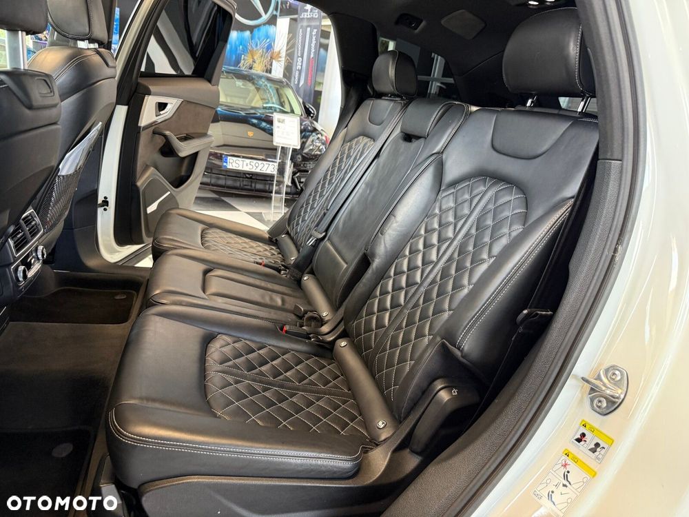 Audi SQ7 - 12