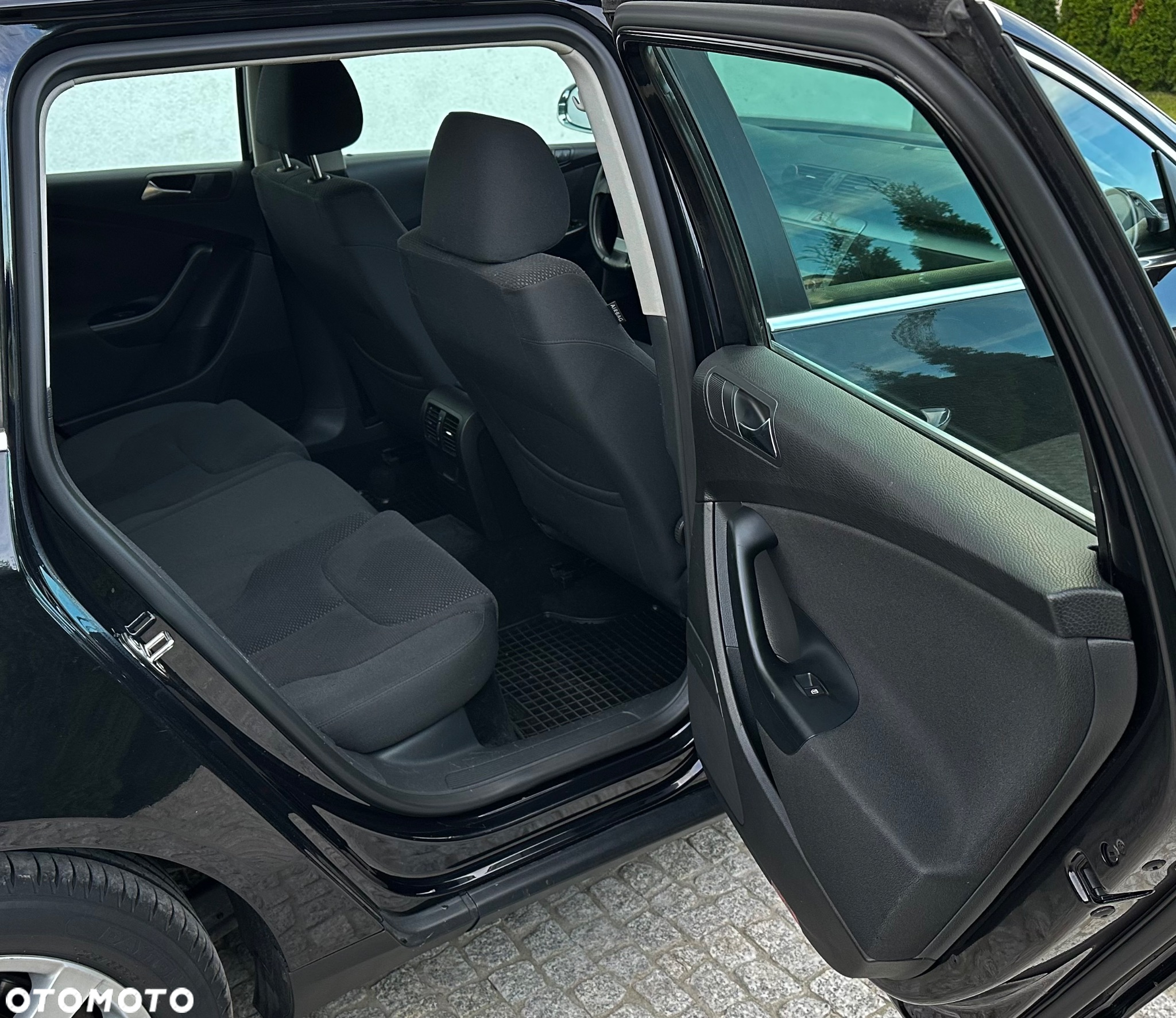 Volkswagen Passat 2.0 TDI Comfortline - 12