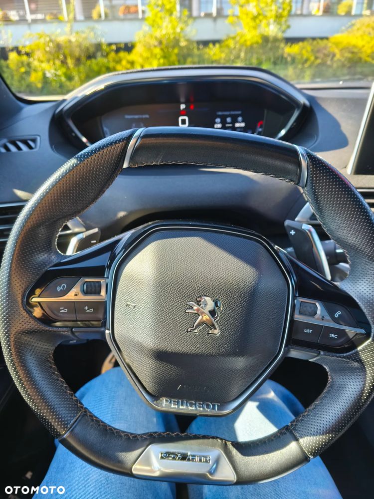 Peugeot 3008 1.2 PureTech Active S&S EAT6 - 32