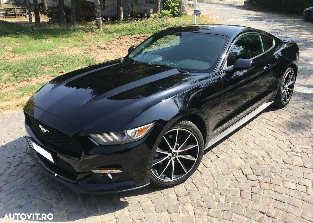 Ford Mustang 2.3 Eco Boost Aut. - 4