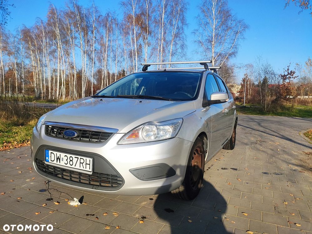 Ford Focus 1.6 Ambiente - 2