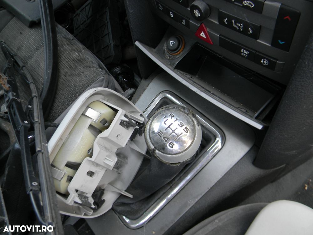 Dezmembrari  Peugeot 407  2004  > 0000 2.0 HDi Motorina - 14