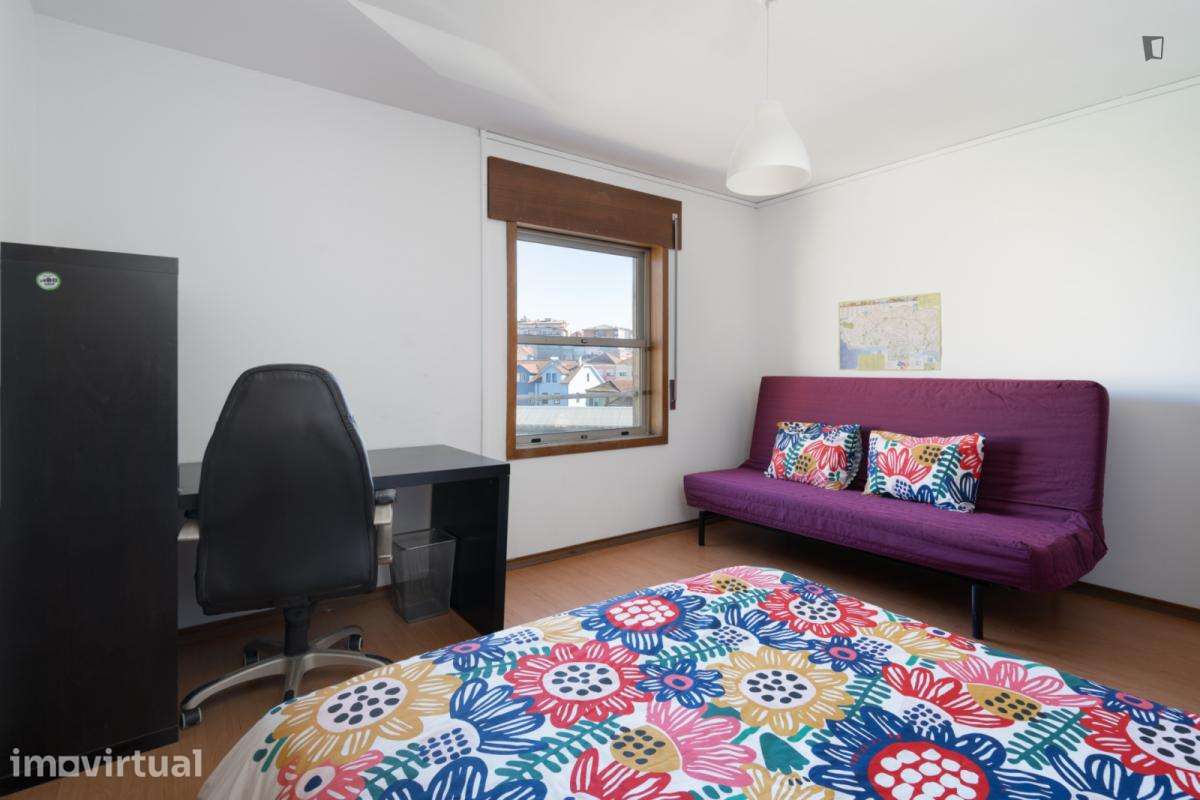 Quarto - localizado em Paranhos Porto - Grande imagem: 4/28