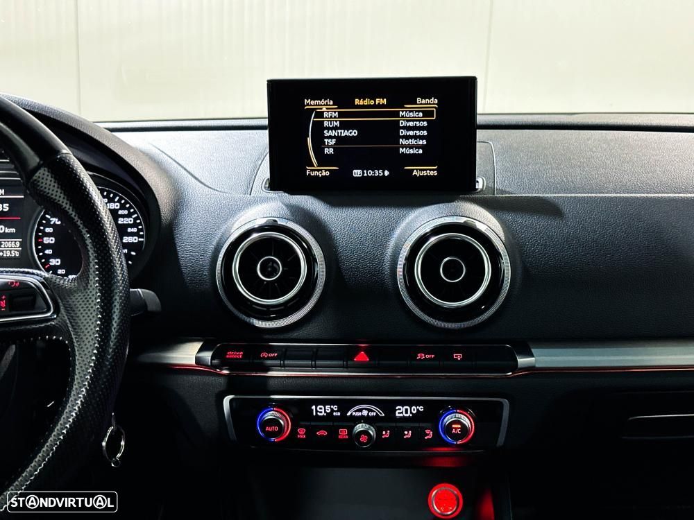 Audi A3 Limousine 1.6 TDI S line Sport Pack - 17